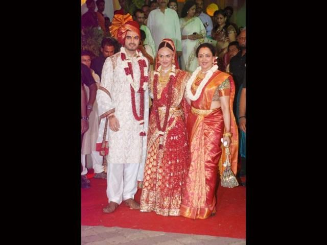 Esha Deol tied the knot with Bharat Takhtani in a South Indian style wedding at Iskon temple on June 29. Esha looked pretty in red bridal attire by designer Neeta Lulla.