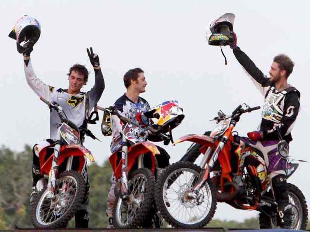 One of the RedBull X-Fighters at a performance at the India Gate in New Delhi. (PTI Photo/Shahbaz Khan)