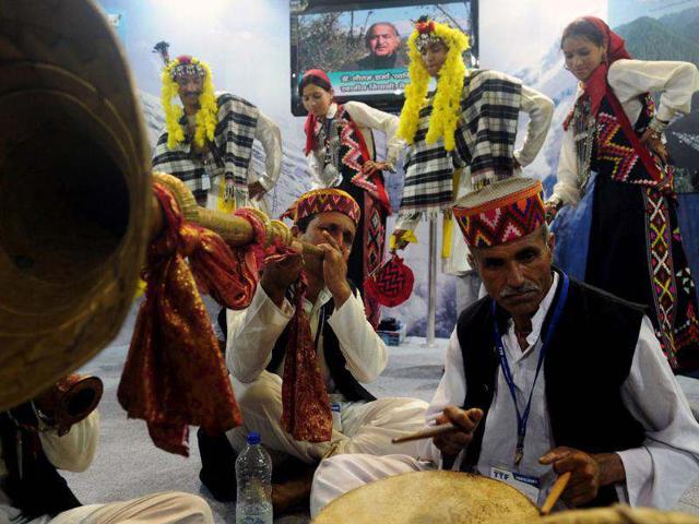 Folk artists from Himachal Pradesh perform during the three-day long Travel and Tourism Fair in Kolkata. (AFP photo/Dibyangshu Sarkar) Folk artists from Himachal Pradesh perform during the three-day long Travel and Tourism Fair in Kolkata. (AFP photo/Dibyangshu Sarkar)