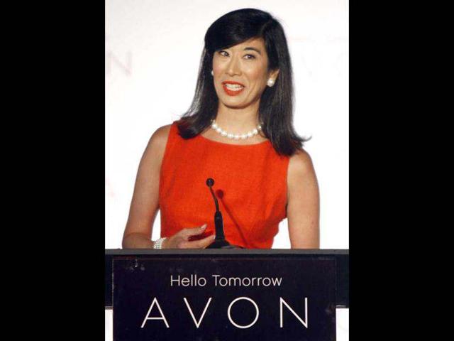 Andrea Jung, chairman and CEO of Avon Products, Inc., announces that actress Reese Witherspoon will serve as Avon's first ever Global Ambassador during a news conference in Beverly Hills, California. Reuters/Fred Prouse