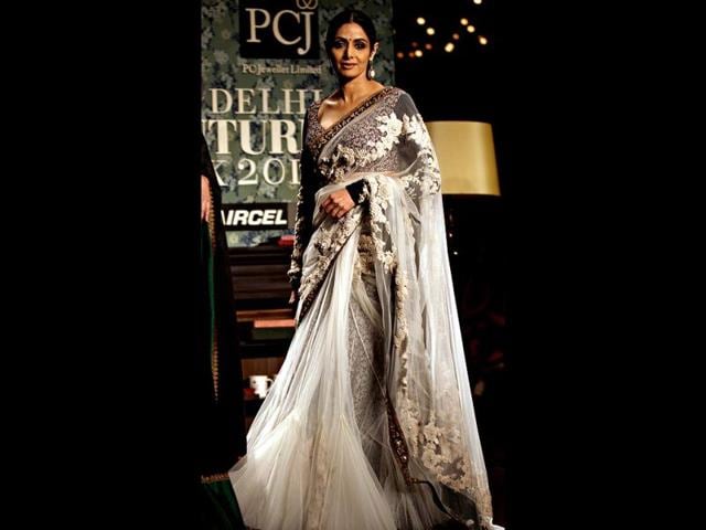 Sridevi-would-be-seen-playing-a-housewife-in-R-Balki-s-English-Vinglish