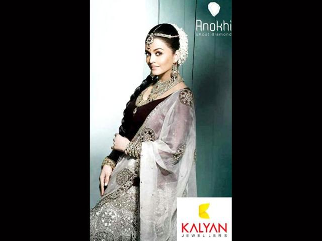 Three months later, it looks nothing short of a miracle for Aishwarya to have trimmed and slimmed to such an astonishing degree! Three months later, it looks nothing short of a miracle for Aishwarya to have trimmed and slimmed to such an astonishing degree!