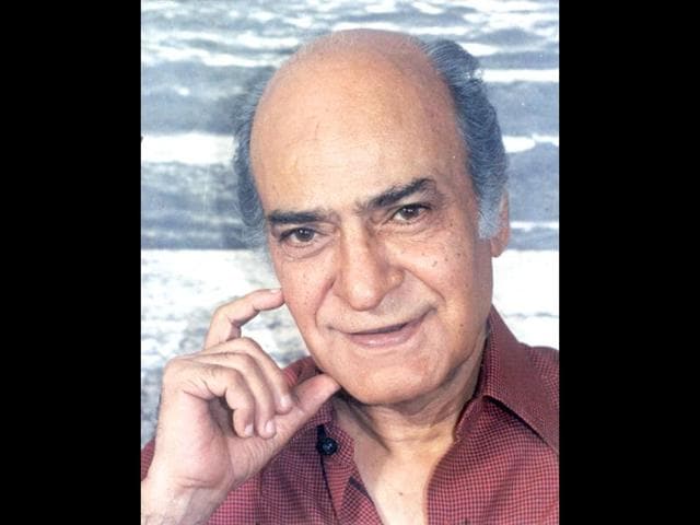 His-other-notable-films-are-Namak-Haraam-1973-Shaukeen-1981-Sholay-1975-Aaina-1977-Avtaar-1983-Arjun-1985-Aandhi-1975-Tapasya-1976-Kora-Kagaz-1974-Bawarchi-1972-Chhupa-Rustam-1973-Chitchor-1976-Balika-Badhu-1976-Guddi-1971-Naram-Garam-1981