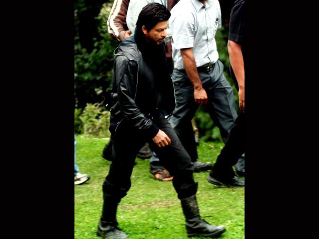 Bollywood actor Shah Rukh Khan shoots YRF's next in Kashmir's Pahalgam tourist destination on Monday (HT Photo) Bollywood actor Shah Rukh Khan shoots YRF's next in Kashmir's Pahalgam tourist destination on Monday (HT Photo)