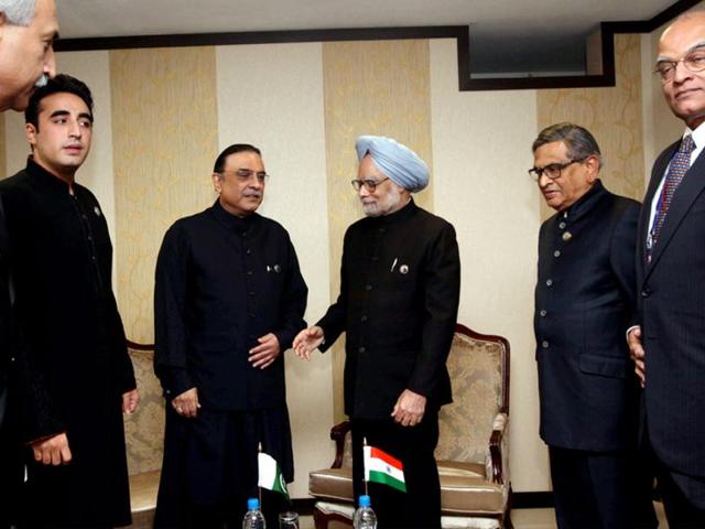 Prime Minister Manmohan Singh with Pakistani President Asif Ali Zardari during a meeting in Tehran, Iran. Also seen in the picture are Indian foreign minister SM Krishna, Bilawal Bhutoo Zardari son of Pakistani President and others. PTI/Atul Yadav