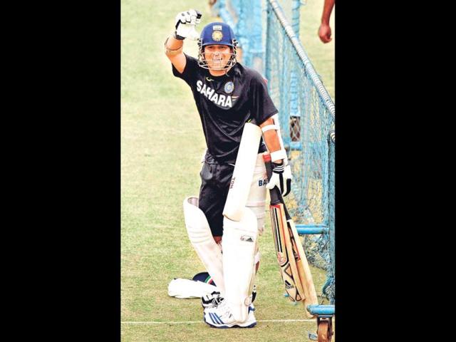 Sachin-Tendulkar-will-look-to-make-up-for-missing-out-in-Hyderabad-in-the-second-Test-in-Bangalore-HT-Gurpreet-Singh Sachin-Tendulkar-will-look-to-make-up-for-missing-out-in-Hyderabad-in-the-second-Test-in-Bangalore-HT-Gurpreet-Singh