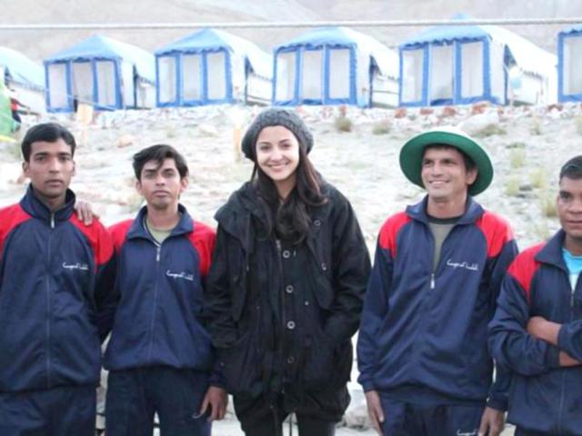 Anushka Sharma looks radiant in this picture. Anushka Sharma looks radiant in this picture.