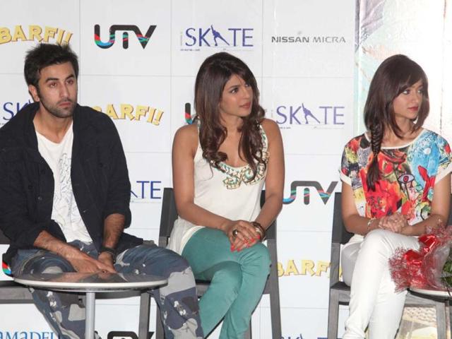 (L-R) Ranbir Kapoor, Priyanka Chopra and Ileana D'Cruz at the Barfi! promotions in Delhi.