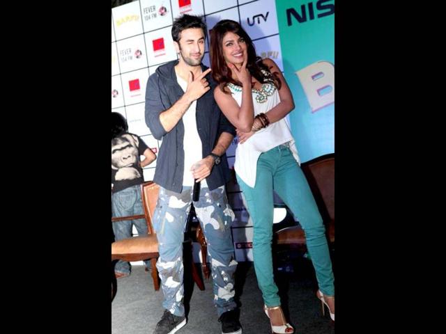 Ranbir Kapoor and Priyanka Chopra show off the versatility of their facial expressions as they promote their film Barfi! in Gurgaon. Check out more pics.