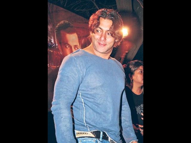 6 of Salman Khans Most Notable Hairstyle Transformations