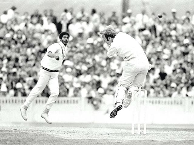 England-s-Derek-Underwood-dodges-a-bouncer-from-the-Whispering-Death-Michael-Holding-in-Old-Trafford-1976-Patrick-Eagar