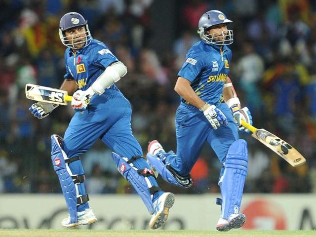Sri Lankan captain Mahela Jayawardene and teammate Tillakaratne Dilshan run between the wickets during the ICC Twenty20 Cricket World Cup's semi-final match between Sri Lanka and Pakistan at the R Premadasa International Cricket Stadium in Colombo. AFP /Lakruwan Wanniarachchi