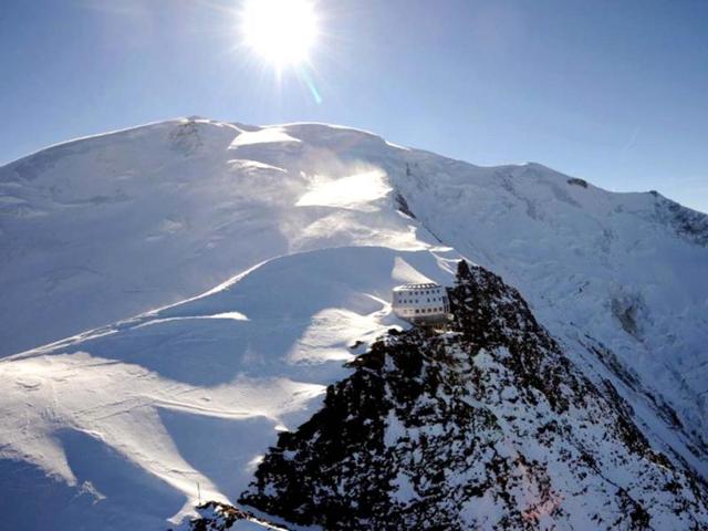 The new "Refuge du Gouter" (3.835 meters high -12,600 feet) at the Dome du Gouter (4.304 meters high, 14,120 feet) on the way to the summit of Mont-Blanc. AFP photo