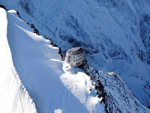 The new "Refuge du Gouter" (3.835 meters high -12,600 feet) at the Dome du Gouter (4.304 meters high, 14,120 feet) on the way to the summit of Mont-Blanc. By its size and the altitude, the reconstruction of the "Refuge du Gouter" is a major undertaking, construction began in summer 2010. AFP photo
