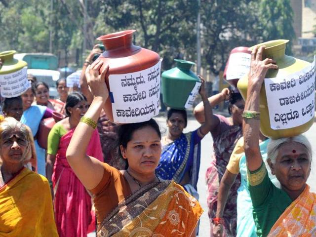 Congress youth morcha members at a protest rally on the Cauvery water issue at Town Hall in Bangaluru. UNI