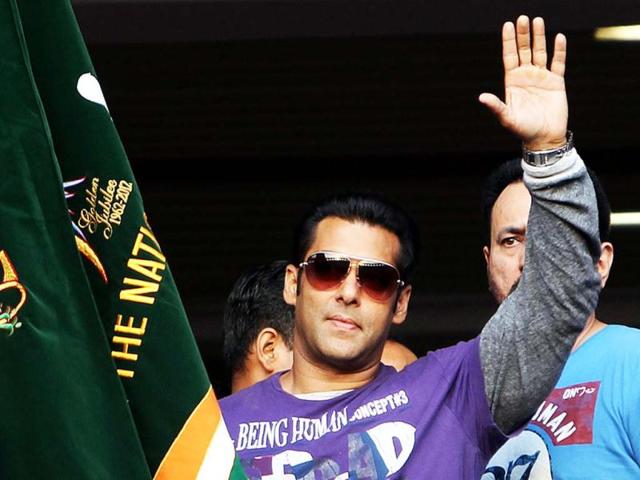 Salman Khan at ITBP half marathon at Jawharlal Nehru Stadium in New Delhi on Sunday. (PTI)