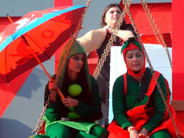 Sayantani, Delnaz and Urvashi completing the task given by Bigg Boss.