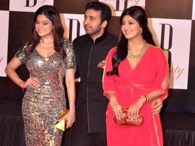 Shilpa Shetty, Shamita Shetty and Raj Kundra were present at Amitabh Bachchan's birthday bash, recently when he turned 70.