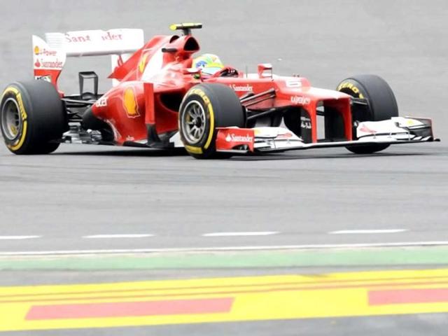 Ferrari driver Felipe Massa of Brazil takes a corner during the qualifying round of the Formula One Korean Grand Prix in Yeongam. AFP / Roslan Rahman