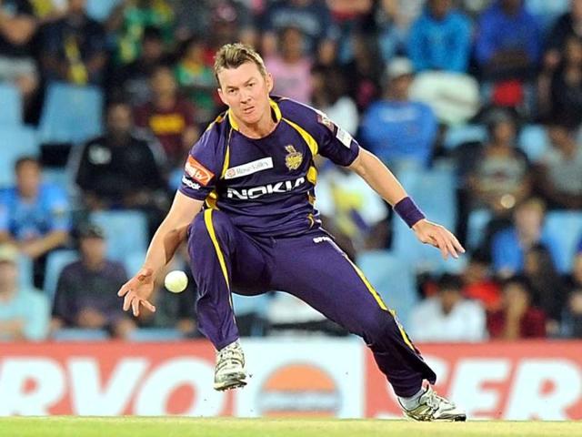 Kolkata Knight Riders Brett Lee tries to run out Delhi Daredevils Ross Taylor during Group A of the Champions League T20 at Super Sports Park in Centurion. AFP Photo