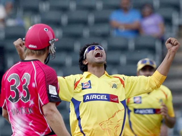 Chennai Supper Kings's bowler Ravindra Jadeja appeals successfully for an LBW against Sydney Sixers's batsman Michael Lumb as Shane Watson looks on during the Champions League Twenty20 cricket match at the Wanderers Stadium, Johannesburg. AP photo
