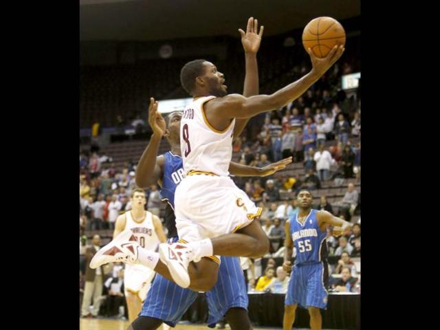 Cleveland Cavaliers guard Jeremy Pargo goes up for a basket against Orlando Magic forward Andrew Nicholson during the second half in an NBA preseason basketball game at US Bank Arena in Cincinnati. AP/David Kohl