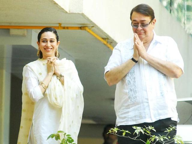 Karisma Kapoor and Randhir Kapoor at Saif-Kareena's marriage registration ceremony. HT Photo/Prodip Guha