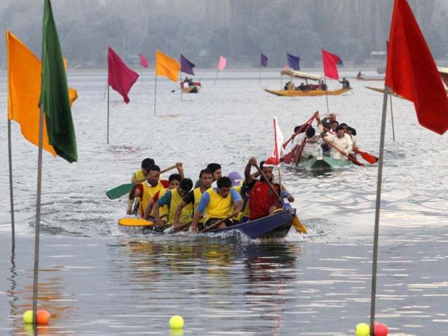 Youngsters participate during the inauguration of a week long water sports games event -"Jashan-e-Dal" on the Dal Lake in Srinagar. AP photo