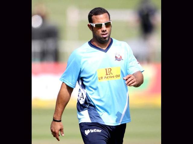 Andre Adams of the Auckland Aces walks on the field during the Champions League T20 (CLT20) cricket match between the Nashua Titans (South Africa) and the Auckland Aces (New Zealand) at the Sahara Park Kingsmead in Durban. AFP PHOTO/STR
