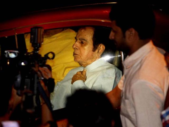 Dilip Kumar and Saira Banu arrive to Yash Chopra, one last time.