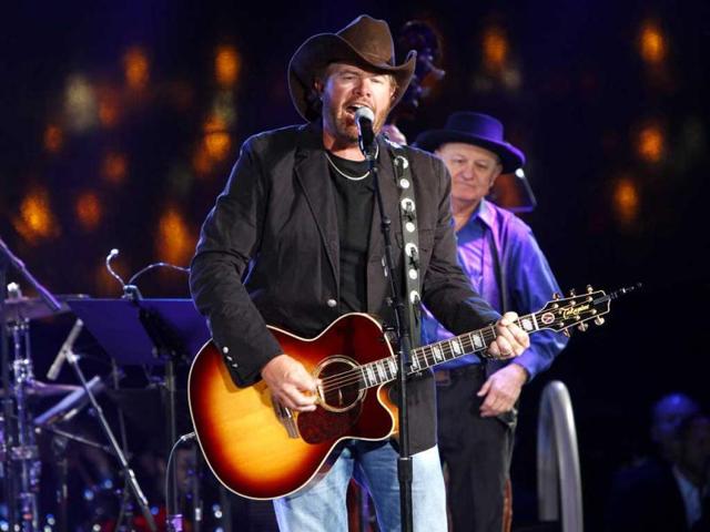 Toby Keith performs at the 60th Annual BMI Country Awards in Nashville. AP photo