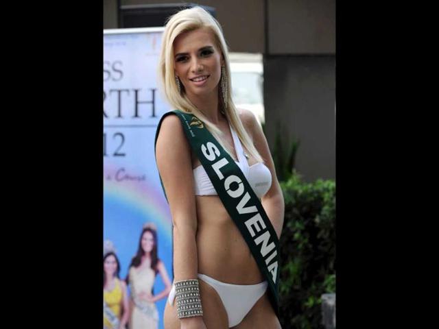 Anjeza Barbatovci of Slovenia poses for photographers during a press presentation of the Miss Earth beauty pageant at a hotel in Manila. (AFP Photo)