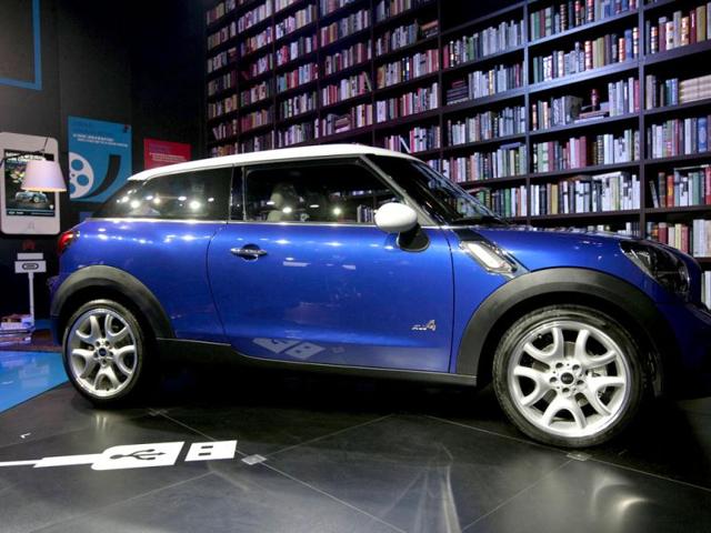 A Mini Paceman is displayed during the media preview of the 10th China International Automobile Exhibition in Guangzhou. Reuters/Tyrone Siu