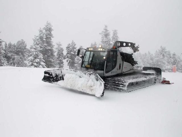 A-snowplow-prepares-a-ski-slope-on-November-28-2012-at-the-Font-Romeu-ski-resort-in-the-French-Pyrenees-a-few-days-before-the-the-opening-of-the-winter-season-on-Saturday-Photo-AFP-Raymond-Roig