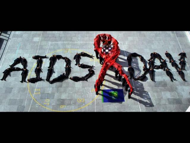 School children at an event to observe World AIDS Day in Patna. PTI Photo