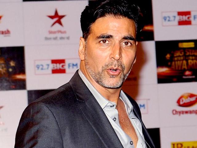 Akshay-Kumar-at-Star-Entertainment-Awards-2012-in-Mumbai-on-December-16-2012 Akshay-Kumar-at-Star-Entertainment-Awards-2012-in-Mumbai-on-December-16-2012