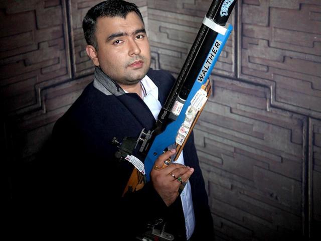Yes, they took aim at success and fired through every challenge to win Olympic medals for India. But Gagan Narang and Vijay Kumar might just be India's sharpest bachelors too. Eyes on the prize, ladies! They have their guns in their hands! (Photo/Anil Chawla) Yes, they took aim at success and fired through every challenge to win Olympic medals for India. But Gagan Narang and Vijay Kumar might just be India's sharpest bachelors too. Eyes on the prize, ladies! They have their guns in their hands! (Photo/Anil Chawla)
