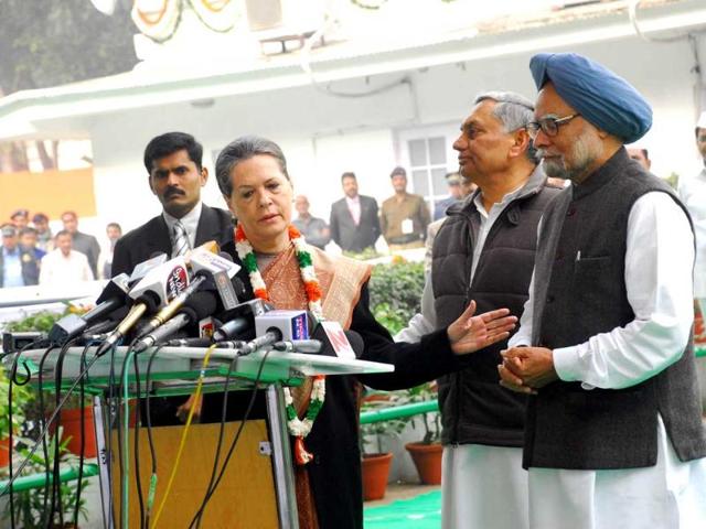Congress president Sonia Gandhi is seen with Prime Minister Manmohan Singh during the Indian National Congress foundation day celebrations at AICC headquarters in New Delhi. UNI