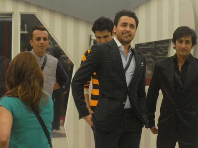 Imran Khan inside Bigg Boss 6 house. He visited Bigg Boss 6 alongwith co-star Anushka Sharma on Saturday.