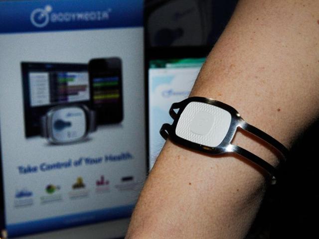 A Body Media arm band is on display during a press event at the Mandalay Bay Convention Center for the 2013 International CES in Las Vegas, Nevada. The arm band is designed to record your physical activities and will be availble this summer. (AFP Photo)
