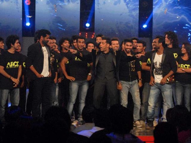 Salman Khan, Prabhu Deva and Remo D'Souza at grand finale Bigg Boss 6. Prabhu Deva and Remo D'S ouza are coming with a movie, ABCD- Any Body Can Dance.