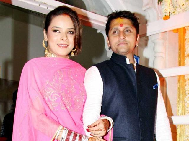 Udita Goswami and Mohit Suri got married on Jan 29 in Mumbai. Bollywood celebs came calling to wish the couple. See pics!
