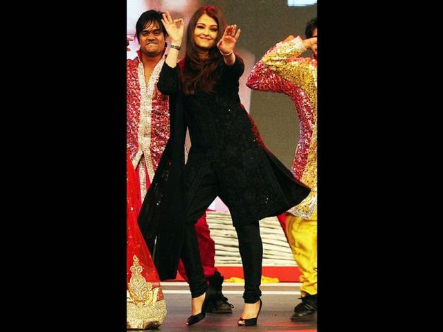 As Aishwarya Rai Bachchan gears up for a comeback, the actress was recently seen perfroming at the NDTV support my school event on Feb 3 in Mumbai.