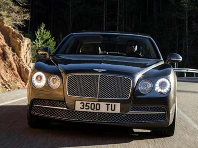 New Bentley Continental Flying Spur photo gallery