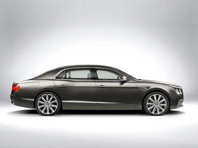New Bentley Continental Flying Spur photo gallery