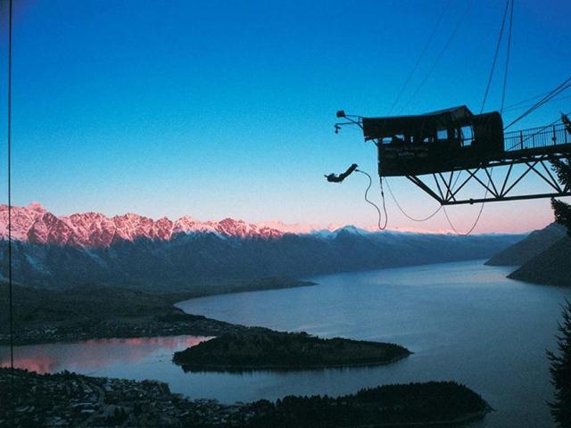 This could be you - on the Ledge Bungy.