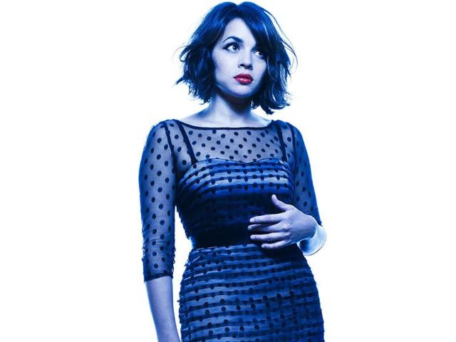 Always interested in music, Norah played her first gig at 16, in a Dallas coffee shop where she performed I’ll Be Seeing You (Image courtesy: Frank W Ockenfels)