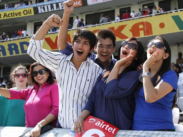 Spectators during the first day of the 2nd Test match between India and Australia at Rajiv Gandhi International Stadium, in Hyderabad. (HT Photo/Subhendu Ghosh)