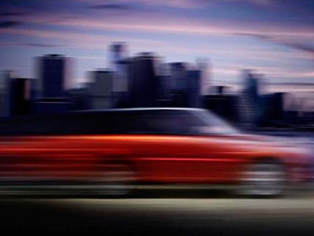 New-Range-Rover-Sport-teased New-Range-Rover-Sport-teased