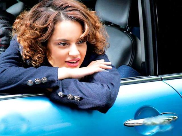 Kangna-Ranaut-carries-off-the-Dior-pink-dress-in-style-at-Provogue-bash-in-Mumbai